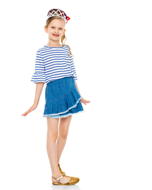 The little girl dresses up. - Foto, Imagem