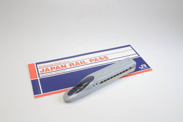 JR Ticket Japan pase ferroviario con figura
  - Foto, imagen