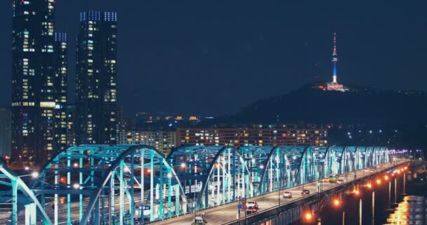  Liikenne Soulin asemalla Soulissa Etelä-Korea - Materiaali, video