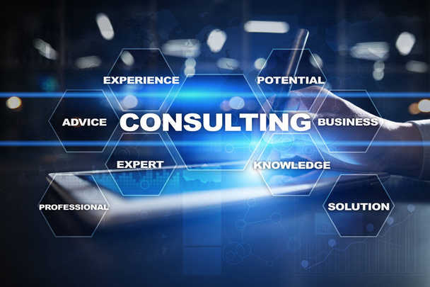 Consulenza concetto di business. Testo e icone sullo schermo virtuale
 - Foto, immagini