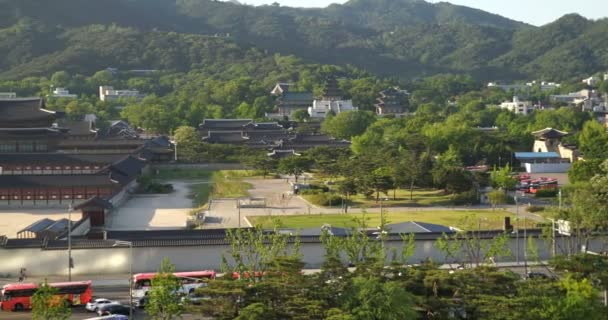 Gyeongbokgung Palace'ın güzel gün batımı manzarası, Seul, Güney Kore, - Video, Çekim