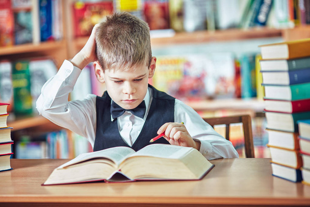 Children's education lifestyle learning concept with school - 写真・画像
