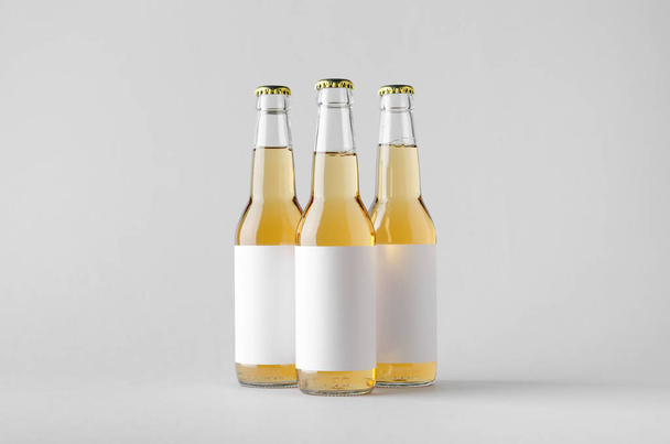 Beer Bottle Mock-Up - Three Bottles. Blank Label - Foto, Imagen
