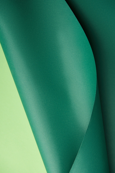 üres sötét és világos zöld absztrakt papír háttér - Fotó, kép