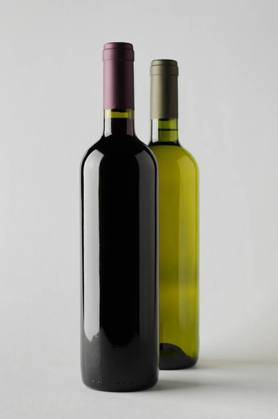 Wine Bottle Mock-Up - Two Bottles - Foto, Imagen