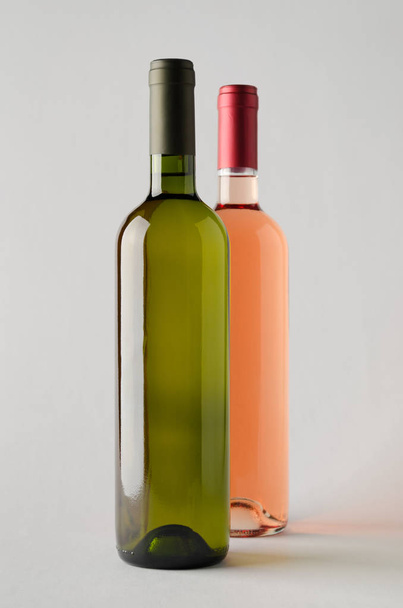 Wine Bottle Mock-Up - Two Bottles - Foto, Imagen
