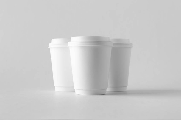 8 oz. white double wall coffee paper cup mock-up with lid. - Valokuva, kuva