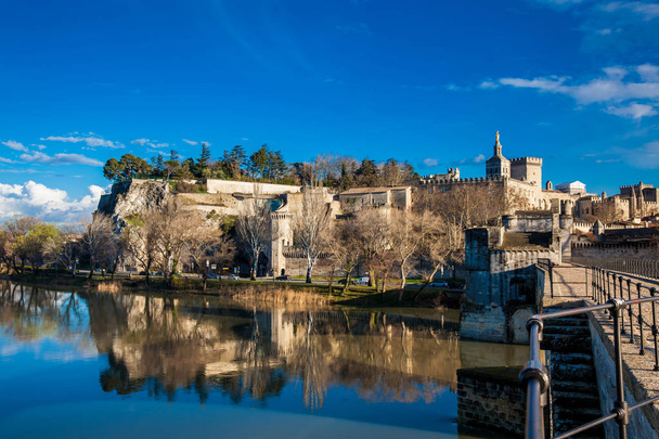 Híres Avignon híd néven Pont Saint-Benezet, Avignon, Franciaország - Fotó, kép