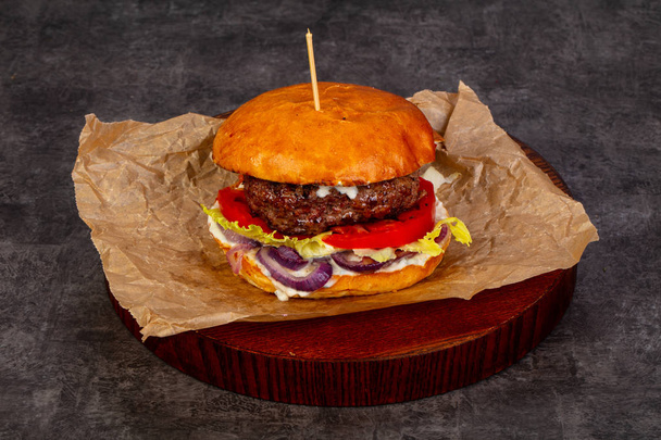 Burger with meat and cheese - Valokuva, kuva