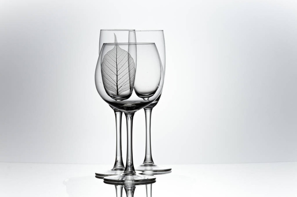 Glasses, sell glass ware, concept of glassware. - Foto, Imagen