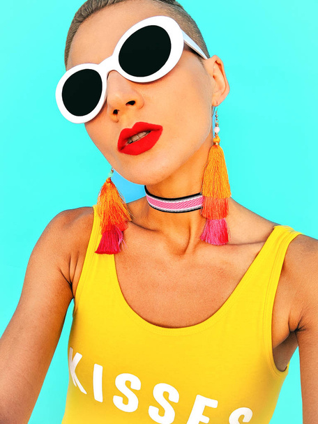 Model in fashion accessories. Sunglasses, choker, earrings. Trend of summer - 写真・画像