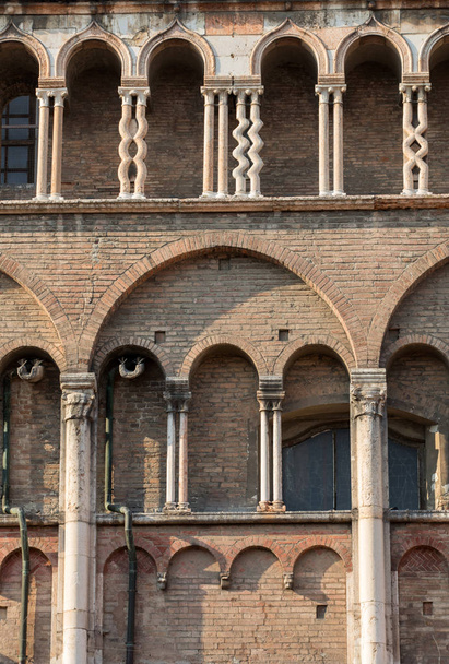  the side wall of Ferrara cathedral, Basilica Cattedrale di San Giorgio, Ferrara, Italy  - Фото, зображення