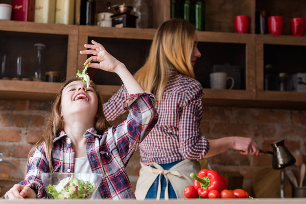 healthy family lifestyle cooking salad kitchen - Φωτογραφία, εικόνα