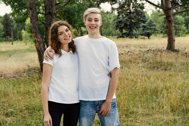 Young stylish couple spending time outdoors - Valokuva, kuva