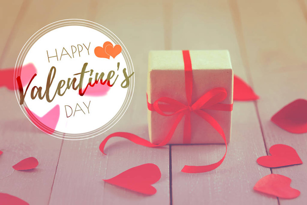 Carte de voeux Saint Valentin avec boîte cadeau
 - Photo, image