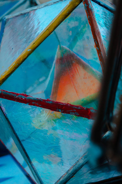 Arte geometrica in vetro in mostra durante il premio
 - Foto, immagini
