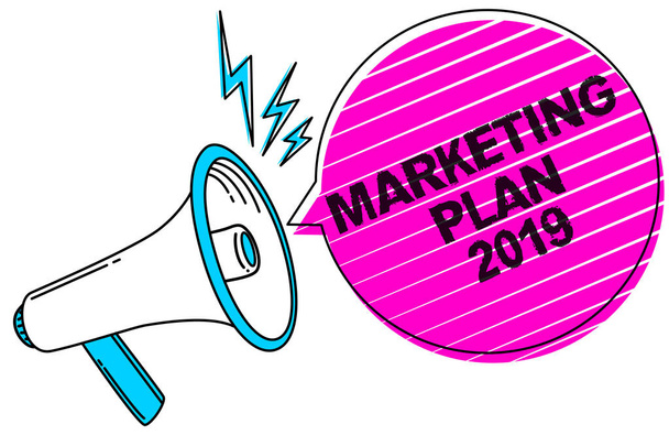 Uwaga: pisanie Wyświetlono Marketing Plan 2019. Biznesowe zdjęcie prezentujący harmonogram określające sposób w przyszłym roku głośnik zrobić ogłoszenie sprzedaży marki zadeklarować wiadomości sieci społecznej pomysły - Zdjęcie, obraz