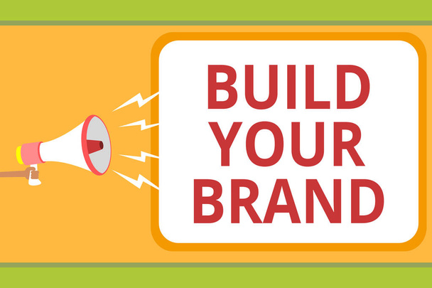 Build Your marka gösterilen Not yazma. Komut dosyası kamu hoparlör duyuru yapmak ticari kimlik pazarlama reklam mesajı fikir buluş vitrine iş fotoğraf kutulu - Fotoğraf, Görsel