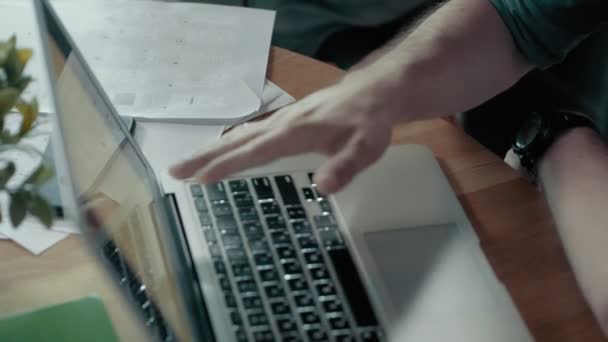 Male Hands Using Laptop On Modern Start Up Office Desk Business Team Meeting Brainstorming - Footage, Video