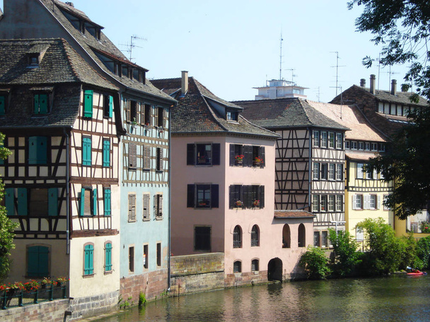 Красочные фасады Страсбурга
 - Фото, изображение