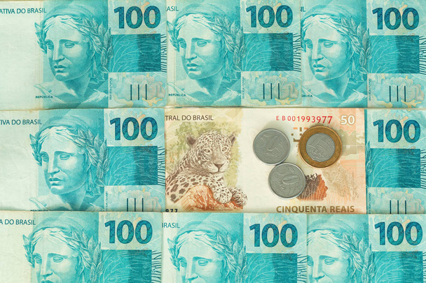 Brazilské peníze, reais, vysoké nominální hodnoty - Fotografie, Obrázek