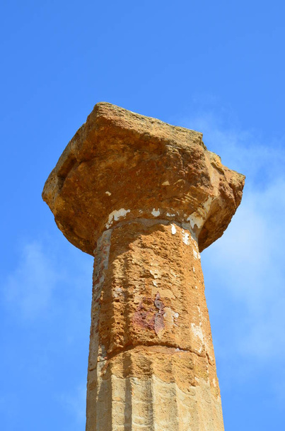 Hercules Temple ancient columns, Italy, Sicily, Agrigento - Foto, Imagen