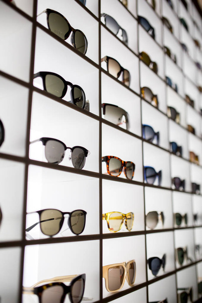 Εμφάνιση πλήρους γυαλιά ηλίου - Φωτογραφία, εικόνα