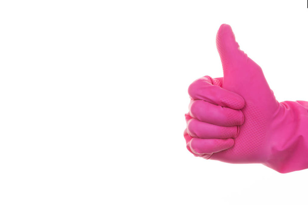 Mano en guantes de látex de limpieza coloful mostrando el pulgar hacia arriba aislado en blanco
.  - Foto, Imagen