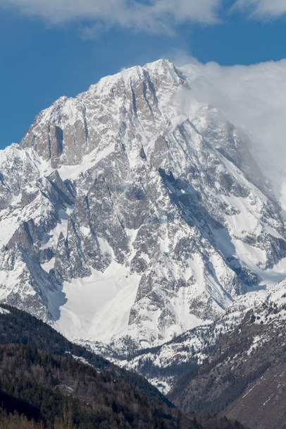 Jižní svah Mont Blanc z Valdigne (horní údolí Aosta, Itálie) - Fotografie, Obrázek