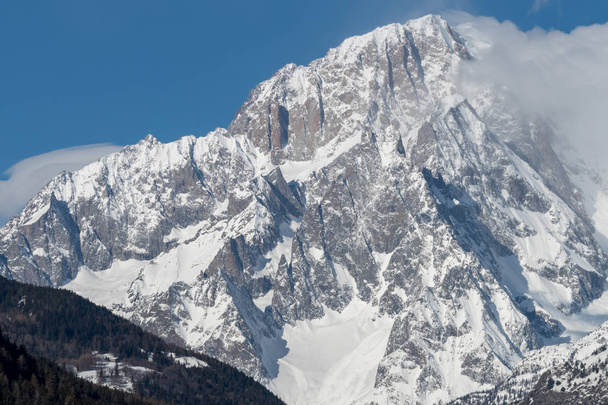 Jižní svah Mont Blanc z Valdigne (horní údolí Aosta, Itálie) - Fotografie, Obrázek