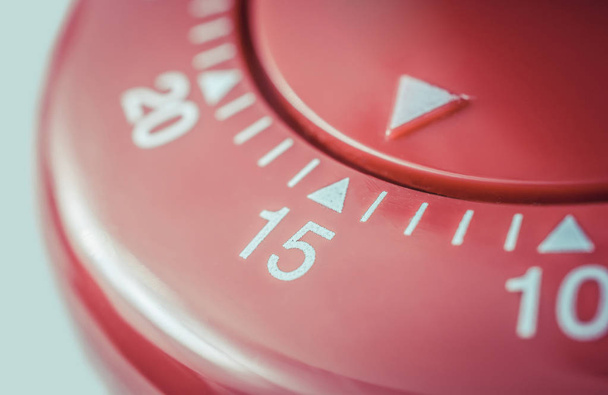 15 minutos - Macro de un temporizador de huevo de cocina plana de color rojo
 - Foto, Imagen