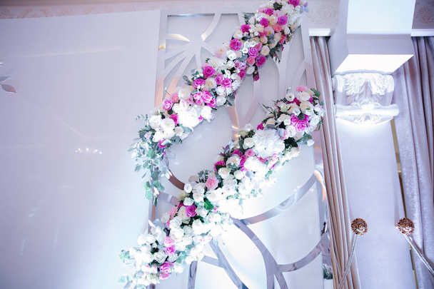 Floral decoration on the wedding in restaurant - Photo, Image