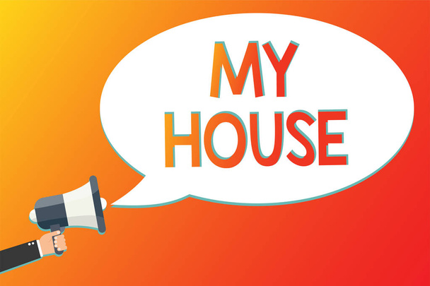 Írás jegyzék bemutatás az én-m House. Üzleti fénykép bemutatják A hely vagy épület, ahol még él az ember, akit én szerettem a megafon hangszóró sikoltozik sikoly ötlet beszélni beszélt beszéd hallgatni - Fotó, kép