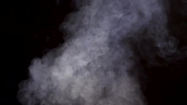 Αφηρημένο καπνίζει και καπνούς σε μαύρο φόντο - Πλάνα, βίντεο