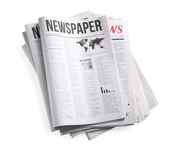 Σωρός εφημερίδων σε λευκό φόντο - Φωτογραφία, εικόνα
