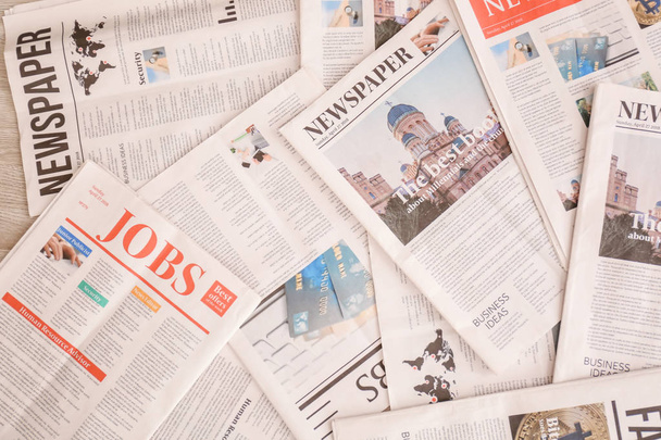 Many newspapers, top view - Foto, Bild
