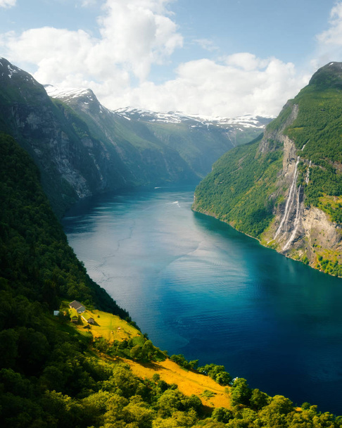 Breathtaking view of Sunnylvsfjorden fjord - Zdjęcie, obraz
