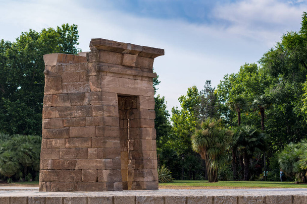 Templo de Debod -エジプトの記念碑,マドリード,スペイン,ヨーロッパ - 写真・画像