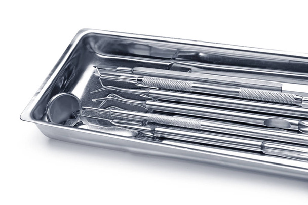 Tray with dentist's tools on white background - Foto, immagini