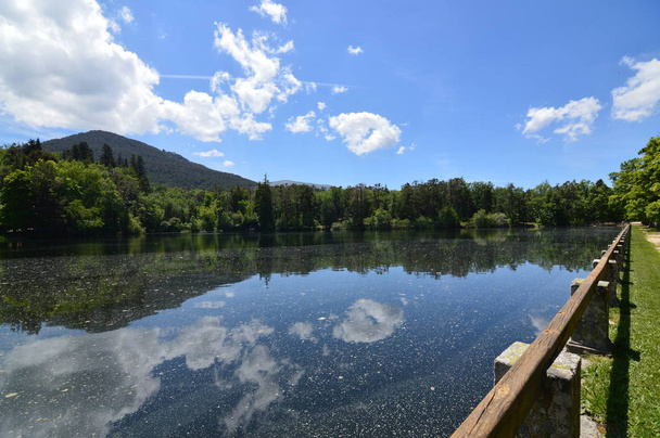 Lake Called The Sea With The Clouds Reflected In The Water In The Gardens Of The Farm. Art History Biology. June 19, 2018. La Granja Segovia Spain. - Photo, Image