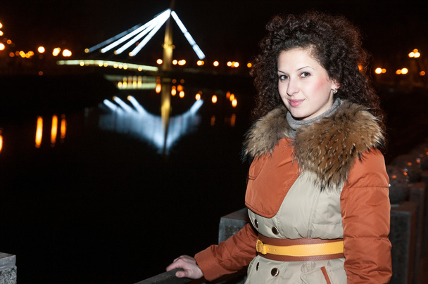 girl standing on the night bridge - Valokuva, kuva