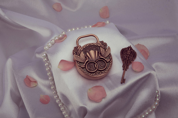Unusual wedding accessories from the company Gold-Dreams - Foto, imagen