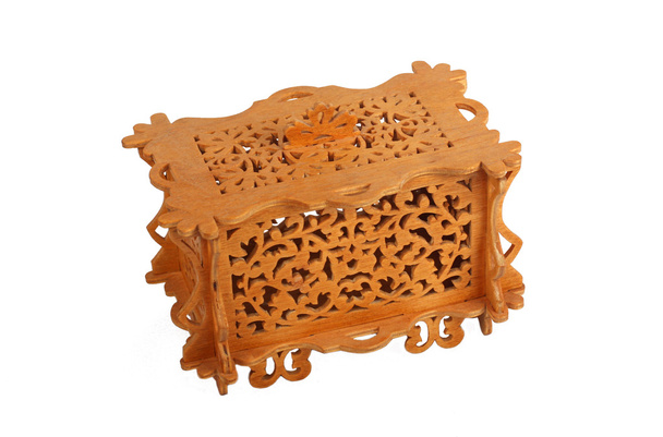 Caixa esculpida em madeira artesanal
 - Foto, Imagem