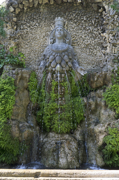 Deusa Diana in villa d 'Este, Tivoli, Itália
 - Foto, Imagem