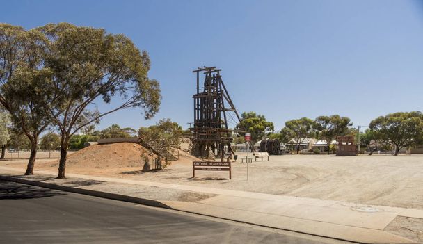 Châssis Kintore dans la ville de Broken Hill, Nouvelle-Galles du Sud, Australie
 - Photo, image