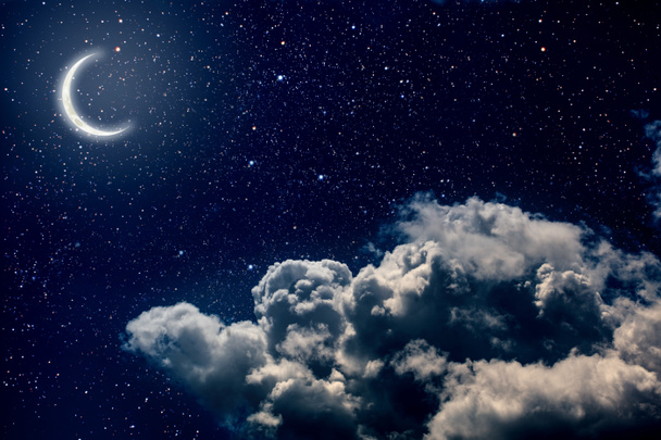 Hintergrund Nachthimmel mit Sternen und Mond und Wolken. Elemente dieses von der NASA bereitgestellten Bildes - Foto, Bild