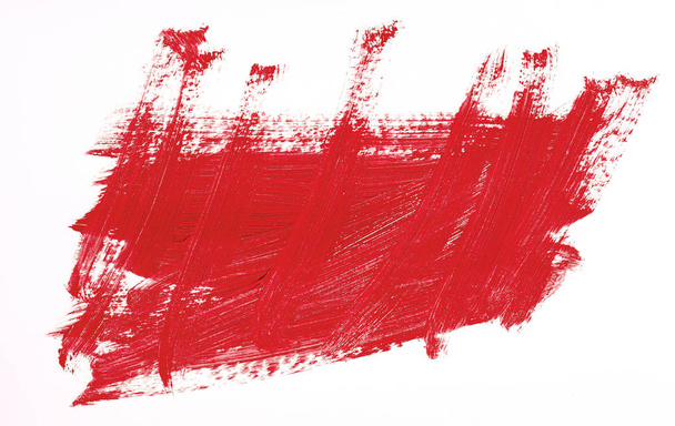 Червоний штрих пензля ізольовано на білому тлі
 - Фото, зображення