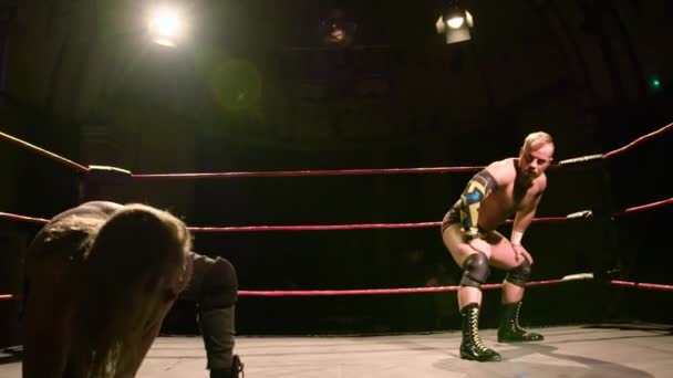 Pro Wrestling Match: Superkick to Face - Materiaali, video