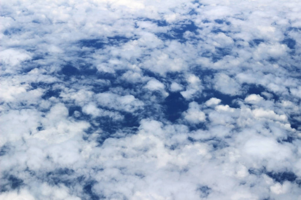 İnce yaymak bulut havadan görünümü - Fotoğraf, Görsel