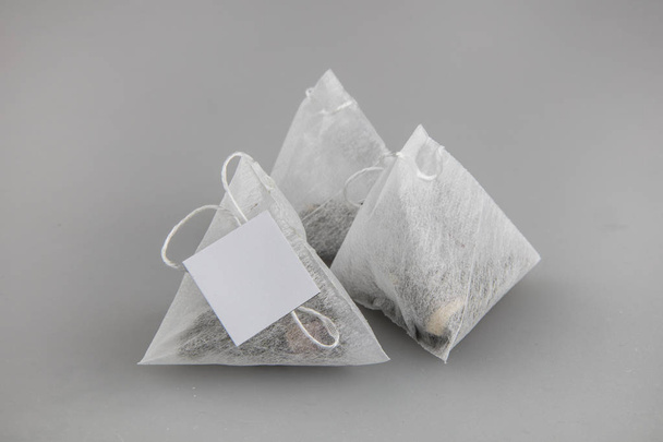 bolsas de té en forma de pirámide
 - Foto, imagen